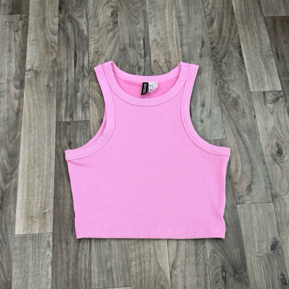 Divided hot pink cool toned tank top